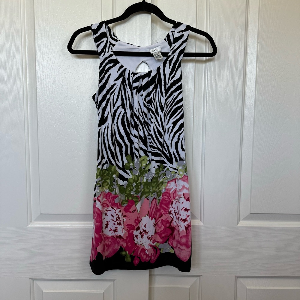 Cache-Women tunic, halter top, stretchy fabric. Good condition, machine wash.